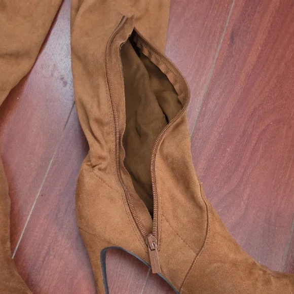 Women's Over-the-Knee Suede Pointed-Toe Stiletto Boots - Tan - Picture 2 of 3